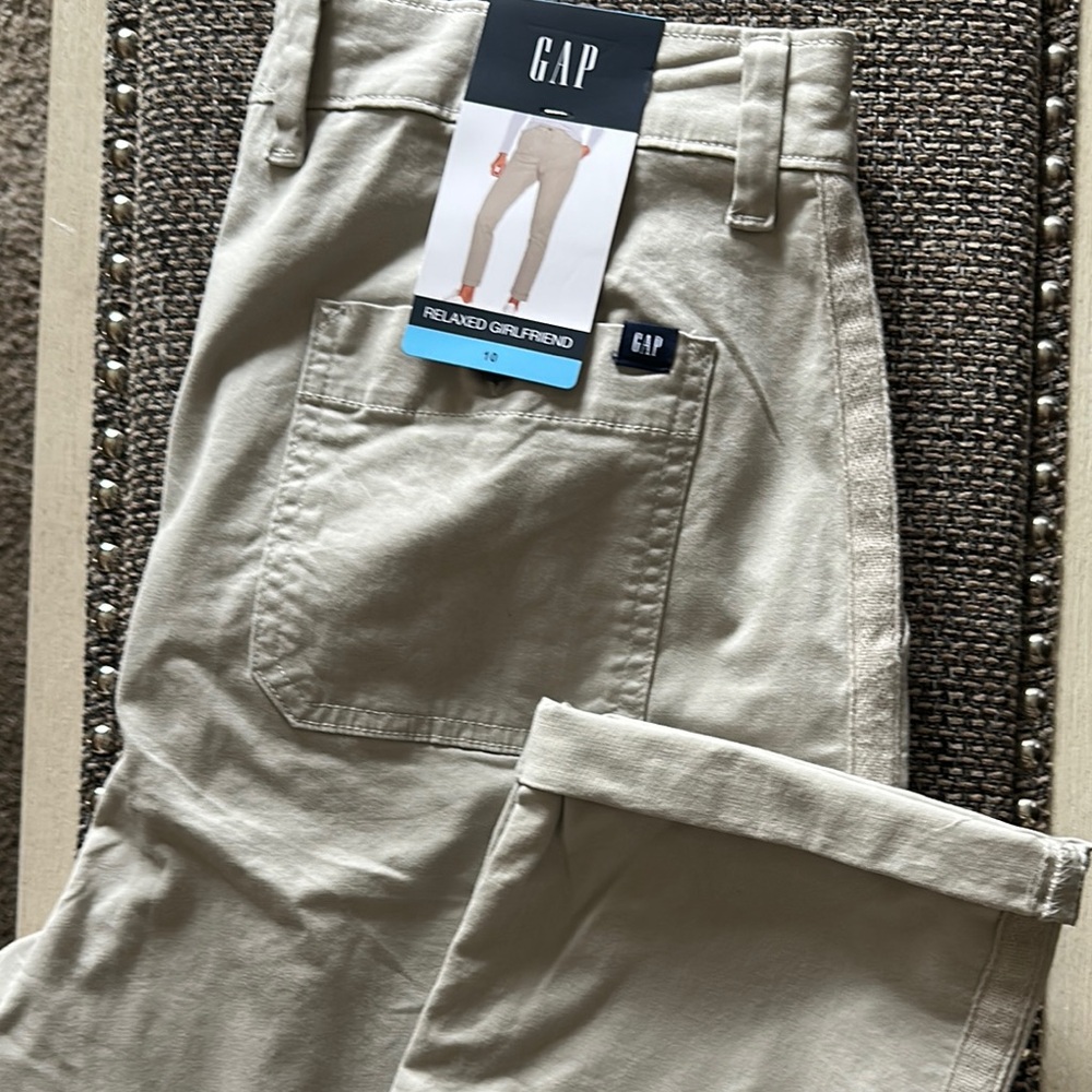 GAP NWT size 10 Relaxed Girlfriend Pants in Light Tan (stretch)